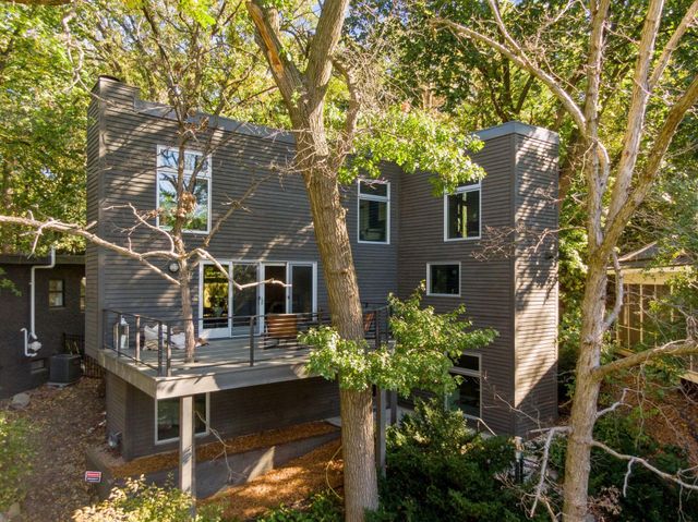 1921 Ewing Avenue S, Minneapolis, MN 55416