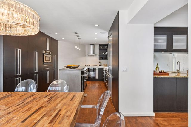 1921 Ewing Avenue S, Minneapolis, MN 55416