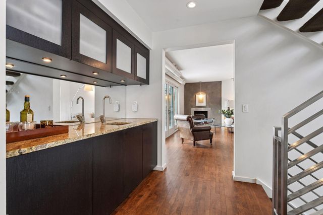 1921 Ewing Avenue S, Minneapolis, MN 55416