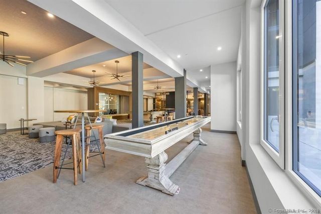 10a Willard Road 414, Norwalk, CT 06851