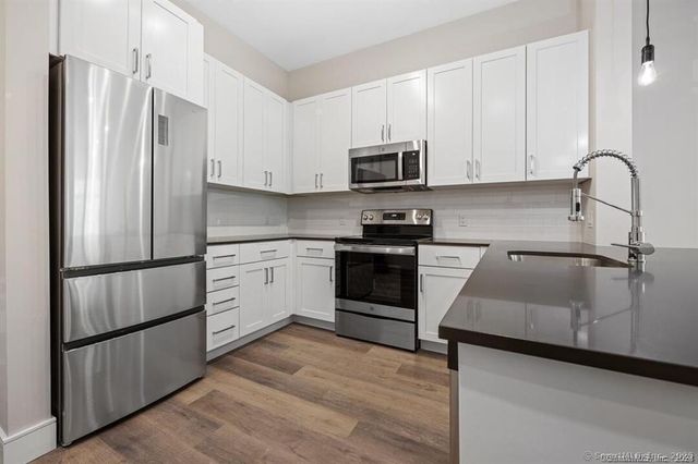 10a Willard Road 414, Norwalk, CT 06851