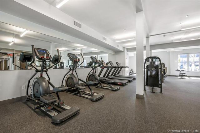 10a Willard Road 414, Norwalk, CT 06851