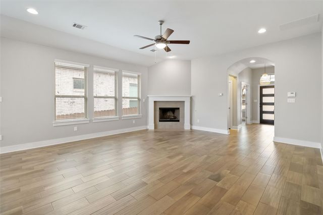 5617 Traviston CT, Austin, TX 78738