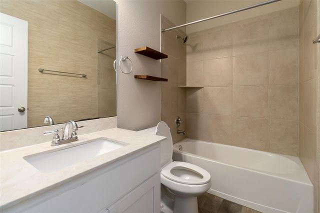 5617 Traviston CT, Austin, TX 78738