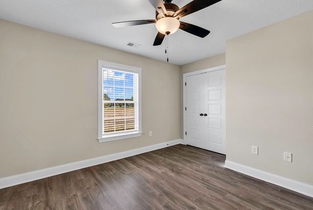 994 Inglewood Dr., Loris, SC 29569