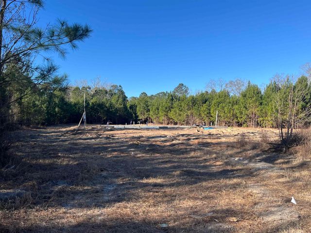 994 Inglewood Dr., Loris, SC 29569