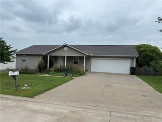 1306 Sunset Boulevard, Berryville, AR 72616