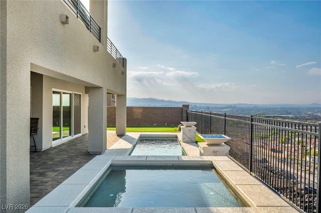 218 Shaded Canyon Drive, Henderson, NV 89012