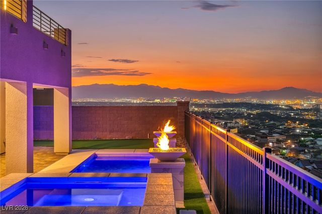 218 Shaded Canyon Drive, Henderson, NV 89012