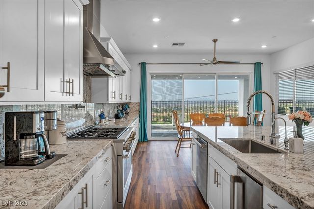 218 Shaded Canyon Drive, Henderson, NV 89012