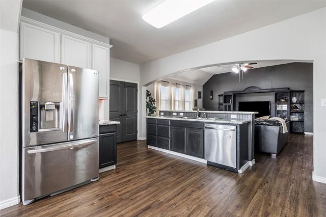 8331 Quiet Bay Drive, Baytown, TX 77523