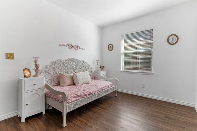 8331 Quiet Bay Drive, Baytown, TX 77523