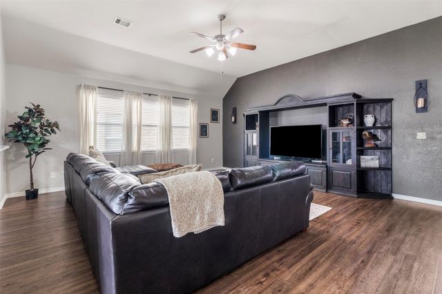 8331 Quiet Bay Drive, Baytown, TX 77523