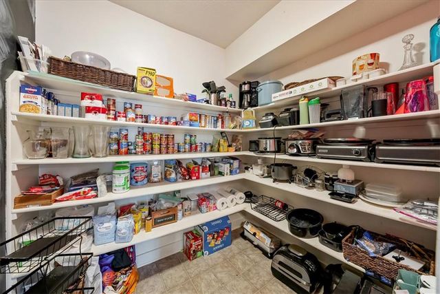 12542 Walnut Court, Kansas City, MO 64145