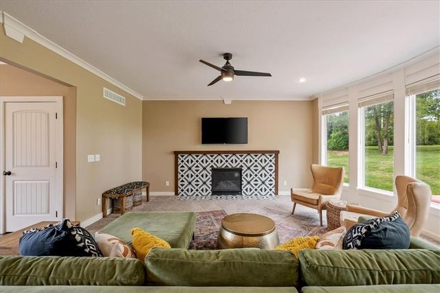 12542 Walnut Court, Kansas City, MO 64145