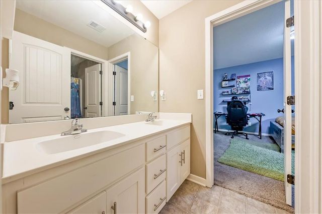 12542 Walnut Court, Kansas City, MO 64145
