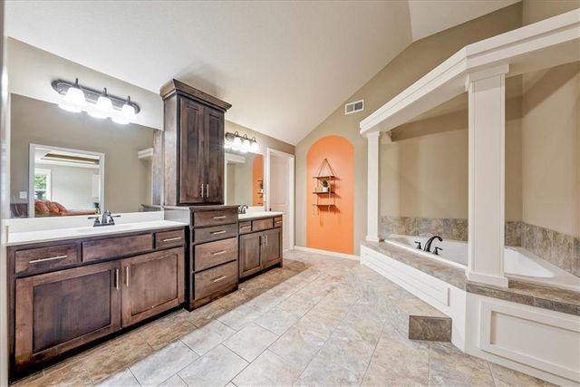 12542 Walnut Court, Kansas City, MO 64145