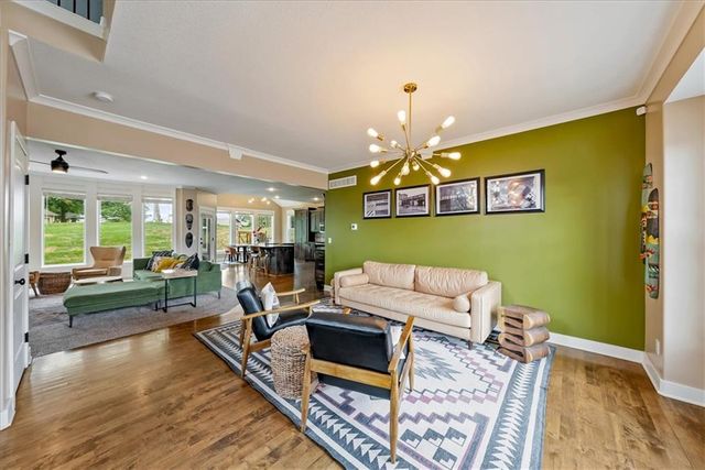 12542 Walnut Court, Kansas City, MO 64145