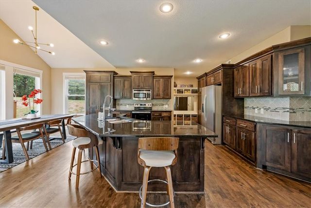 12542 Walnut Court, Kansas City, MO 64145