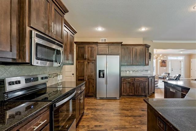12542 Walnut Court, Kansas City, MO 64145