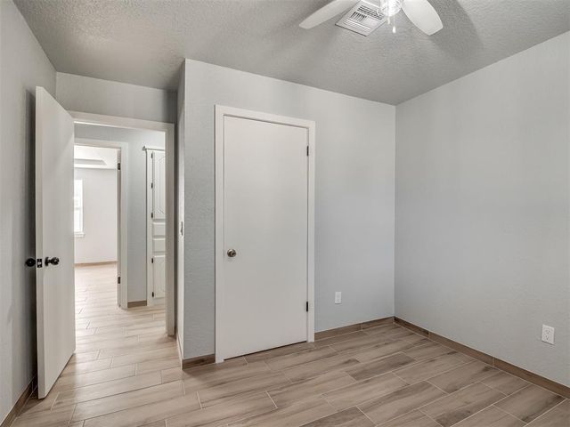 809 SW 27th Street, Moore, OK 73160