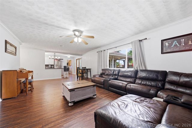 1309 E 13th Street, Okmulgee, OK 74447