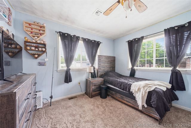 1309 E 13th Street, Okmulgee, OK 74447