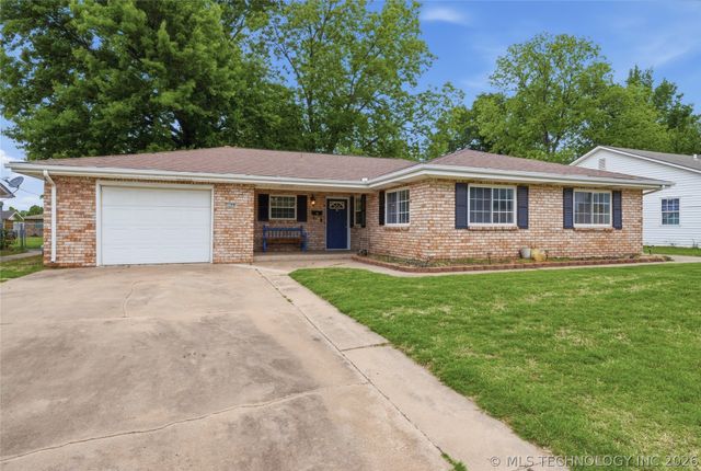 1309 E 13th Street, Okmulgee, OK 74447