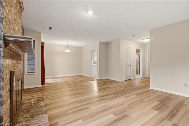 5354 Larch Court, Winston-salem, NC 27104