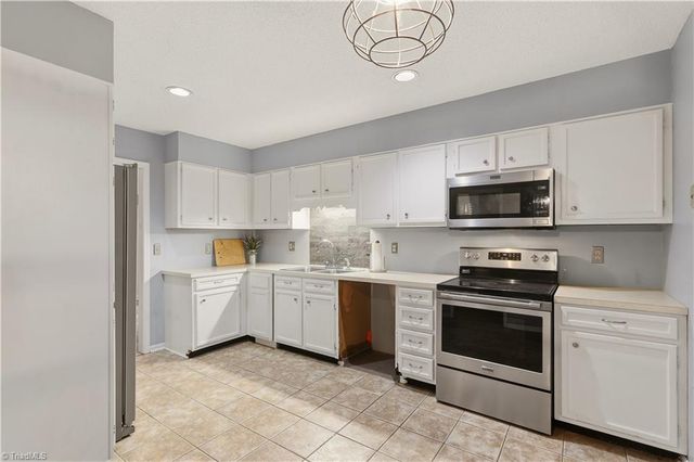 5354 Larch Court, Winston-salem, NC 27104