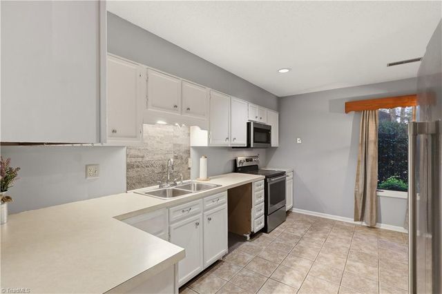 5354 Larch Court, Winston-salem, NC 27104