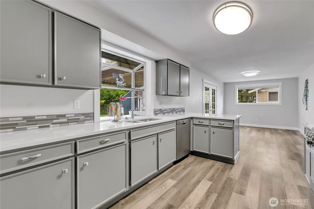 9101 114th Street Ct SW, Lakewood, WA 98498