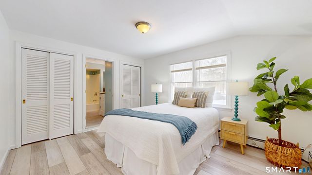 5 Williamsburg Road, Marlborough, CT 06447