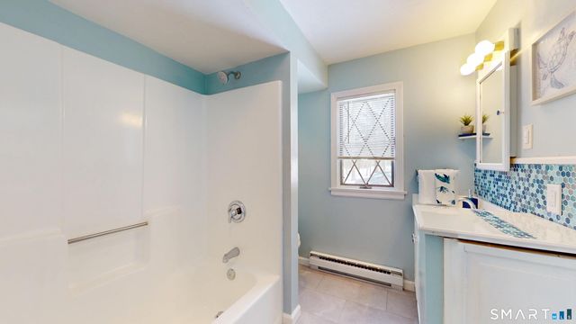 5 Williamsburg Road, Marlborough, CT 06447