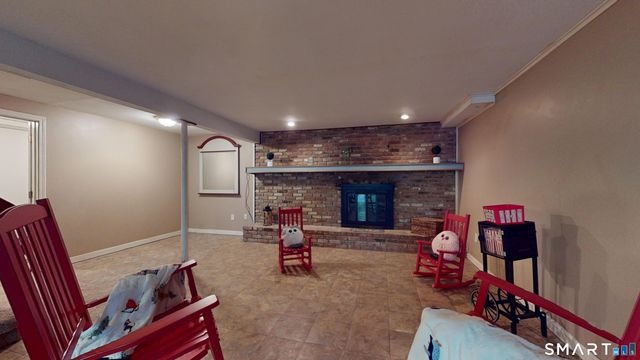 5 Williamsburg Road, Marlborough, CT 06447