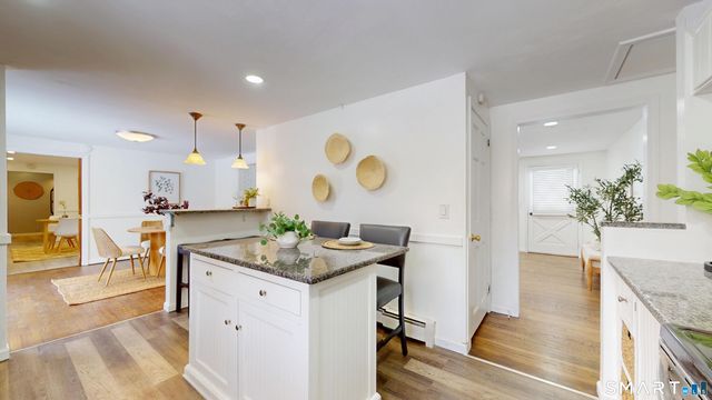 5 Williamsburg Road, Marlborough, CT 06447