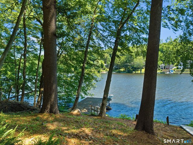 100 Old Dike Road, Trumbull, CT 06611