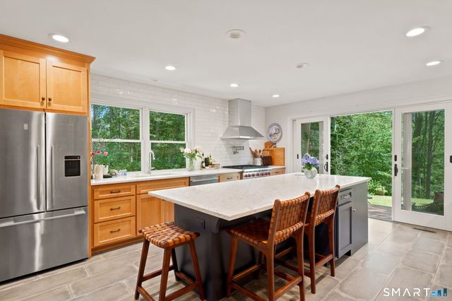 100 Old Dike Road, Trumbull, CT 06611
