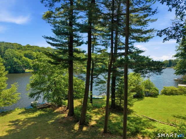 100 Old Dike Road, Trumbull, CT 06611