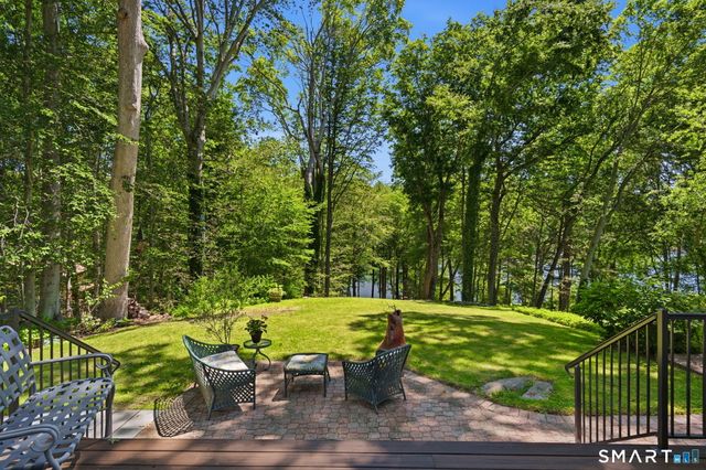 100 Old Dike Road, Trumbull, CT 06611