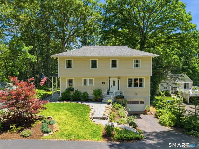 100 Old Dike Road, Trumbull, CT 06611
