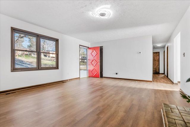 37 Cardinal Hill Lane, London, KY 40744