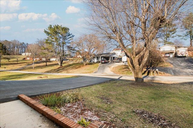 37 Cardinal Hill Lane, London, KY 40744