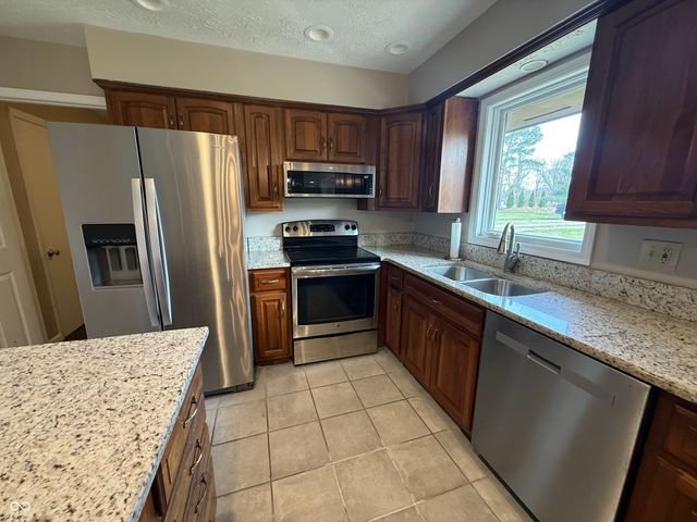 3993 Cedar Lane, Greenwood, IN 46143