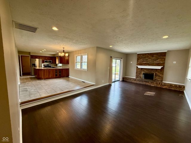 3993 Cedar Lane, Greenwood, IN 46143