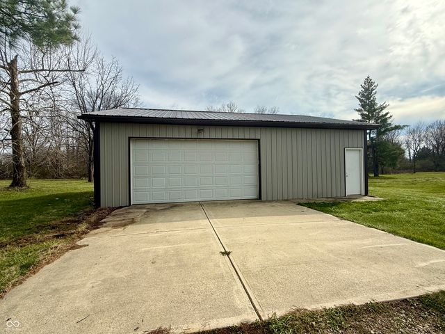 3993 Cedar Lane, Greenwood, IN 46143