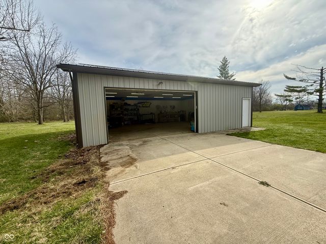 3993 Cedar Lane, Greenwood, IN 46143