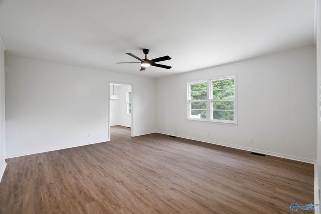 1930 Rosalie Ridge Drive NE, Huntsville, AL 35811
