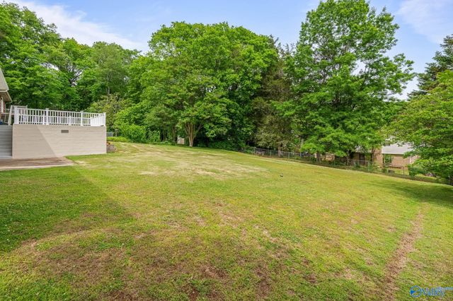 1930 Rosalie Ridge Drive NE, Huntsville, AL 35811