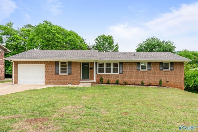1930 Rosalie Ridge Drive NE, Huntsville, AL 35811